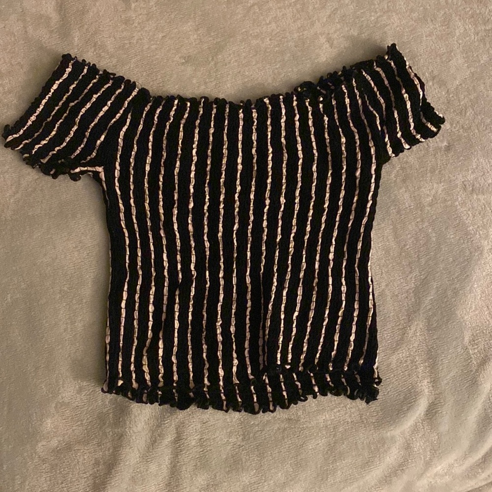 Juniors off shoulder striped shirt